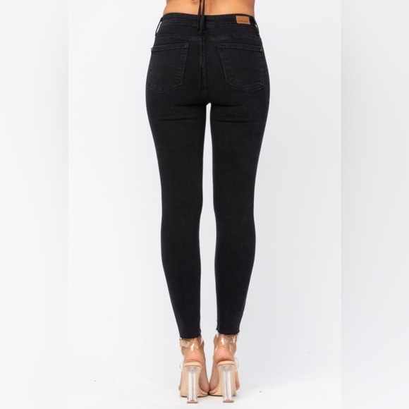 Judy Blue Black Destroyed Leopard Patch Skinny - Picture 3 of 9